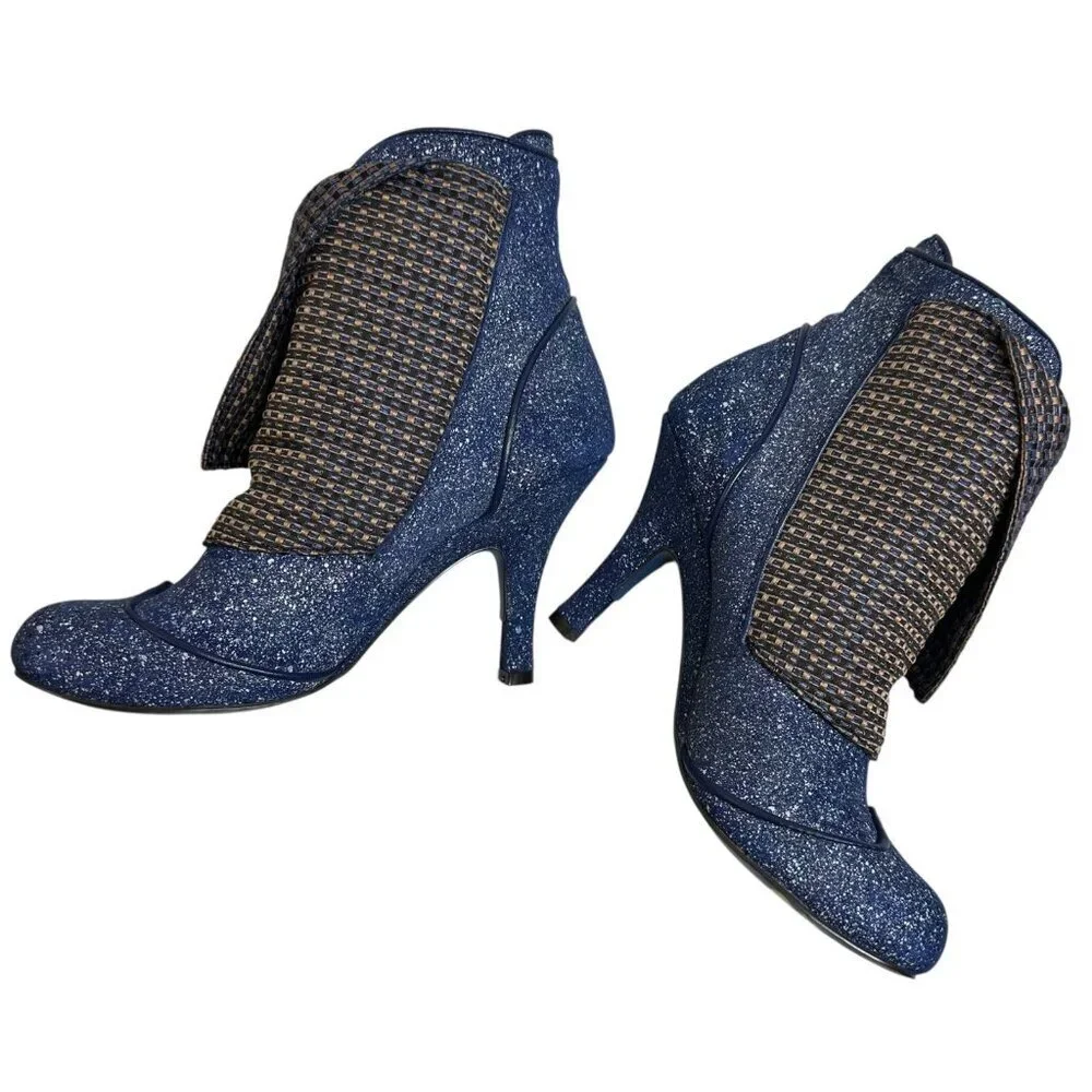 Rare Irregular Choice Spatz Attack Booties Blue Splatter Size 38.5 Ankle Boots